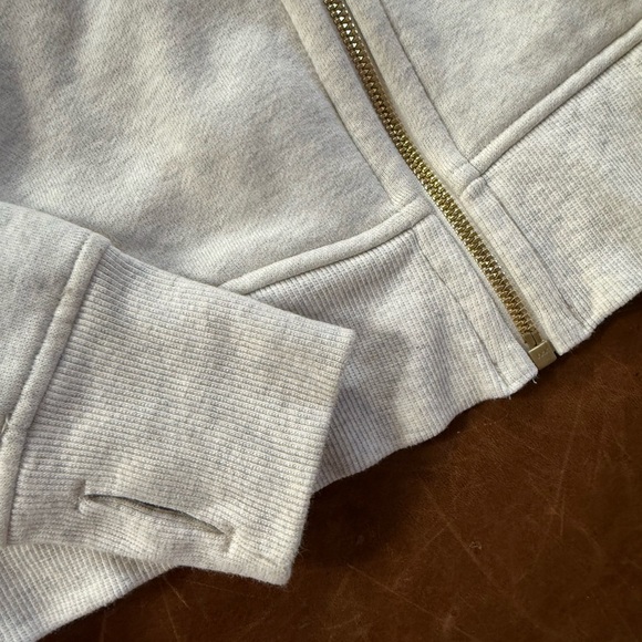 Lululemon 6 oatmeal grey Gray Zip-Up Hoodie with gold accents - Picture 3 of 6